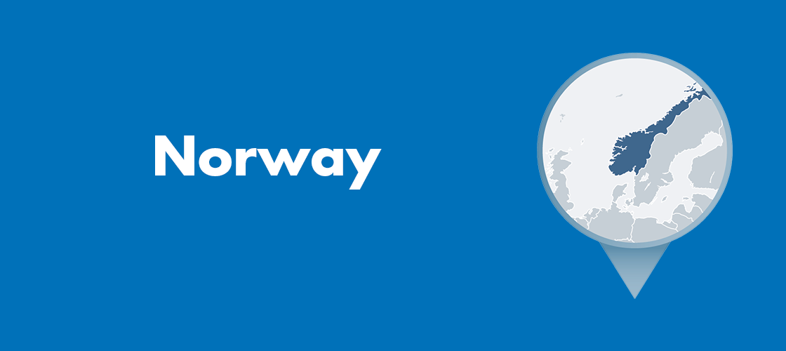 Sininen Norjan kartta ja keskellä valkoinen teksti ’Norway’.