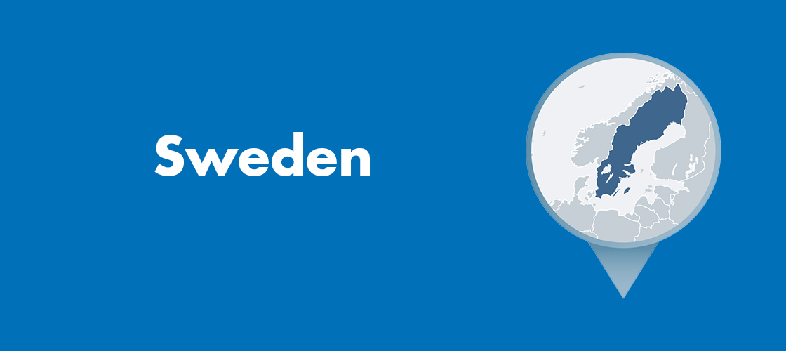 Sininen Ruotsin kartta ja keskellä valkoinen teksti ’Sweden’.